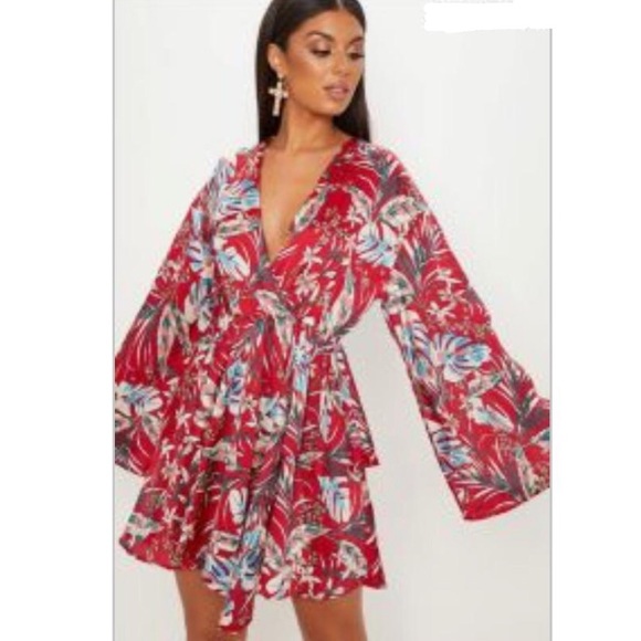 PrettyLittleThing Dresses & Skirts - Kimono Sleeve Tiered Mini Dress